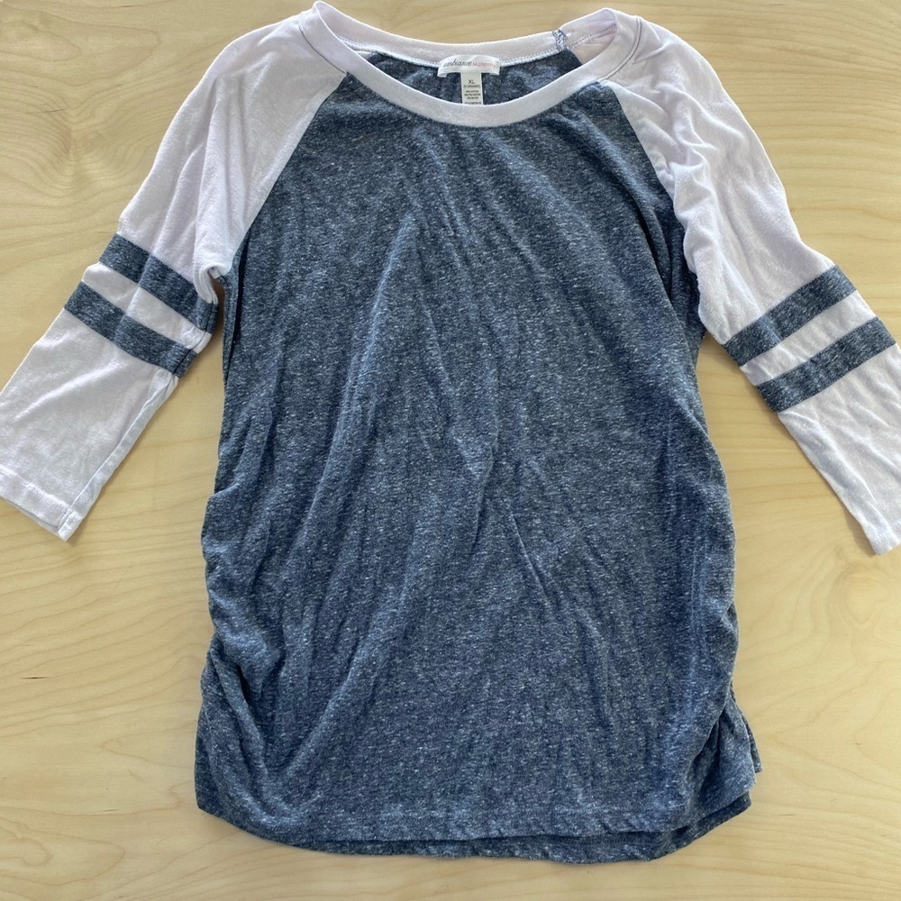Ambiance Maternity Long Sleeve Tee size XL (H)